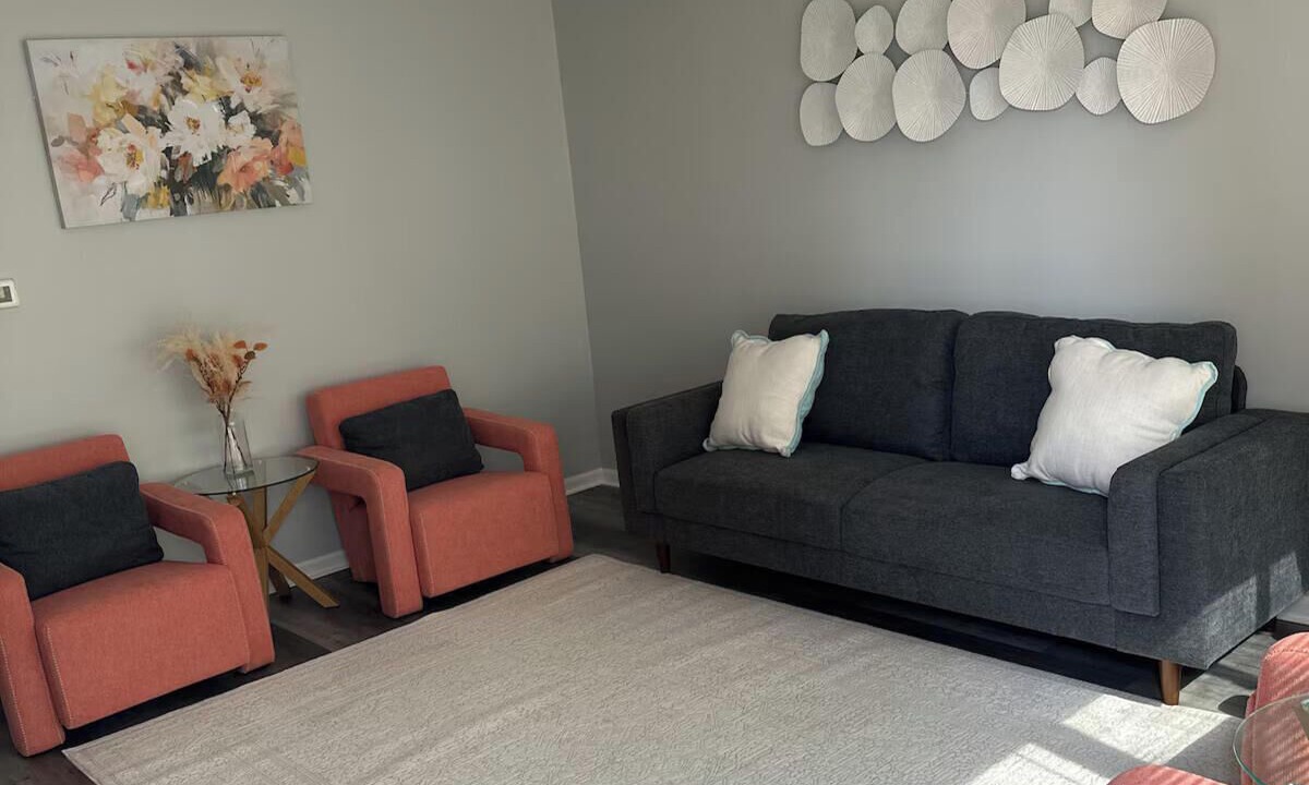 Photo of Livingroom in River Grove