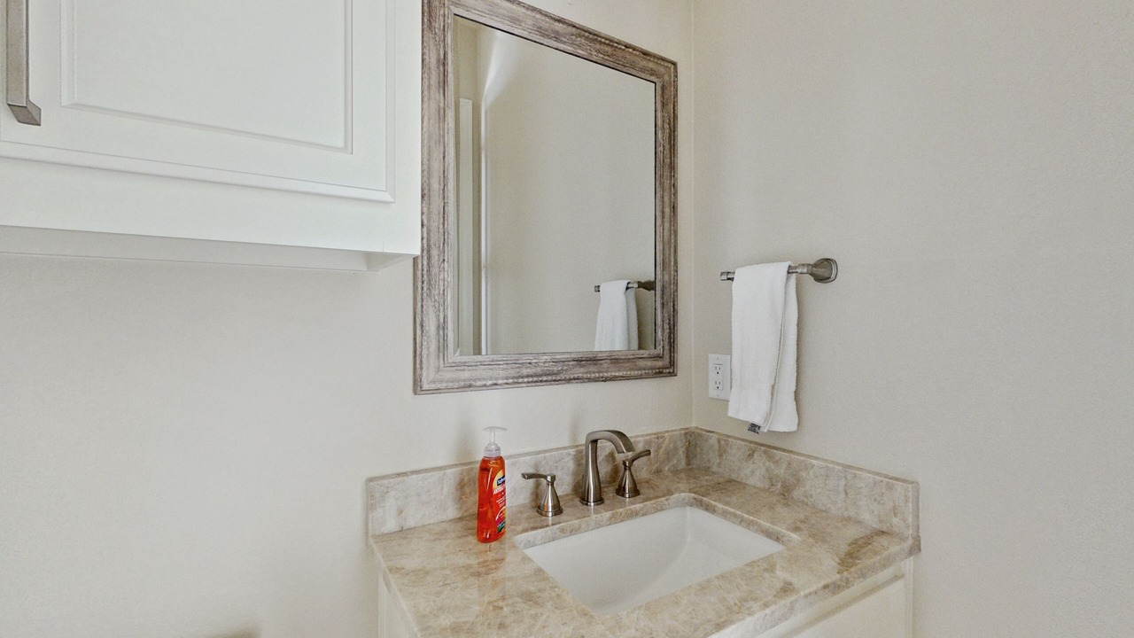 Photo of Bathroom in Point Venture