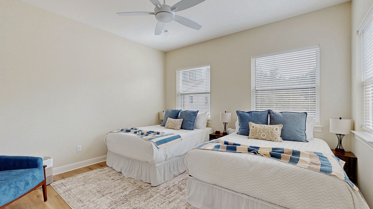 Photo of Bedroom in Point Venture