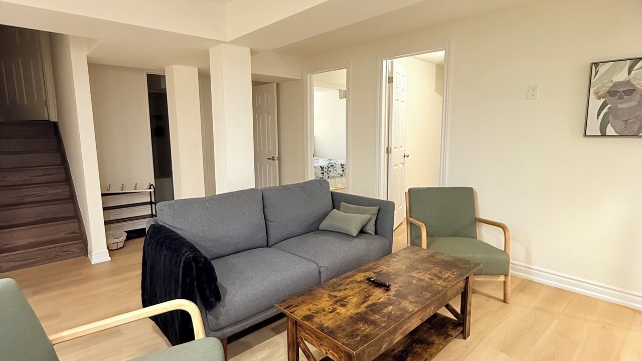 Photo of Livingroom in Durham Region