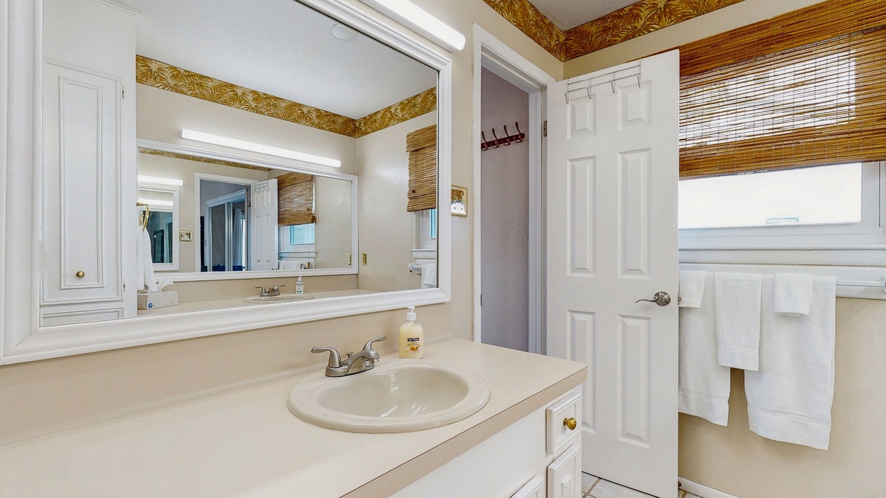 Photo of Bathroom in La Marque