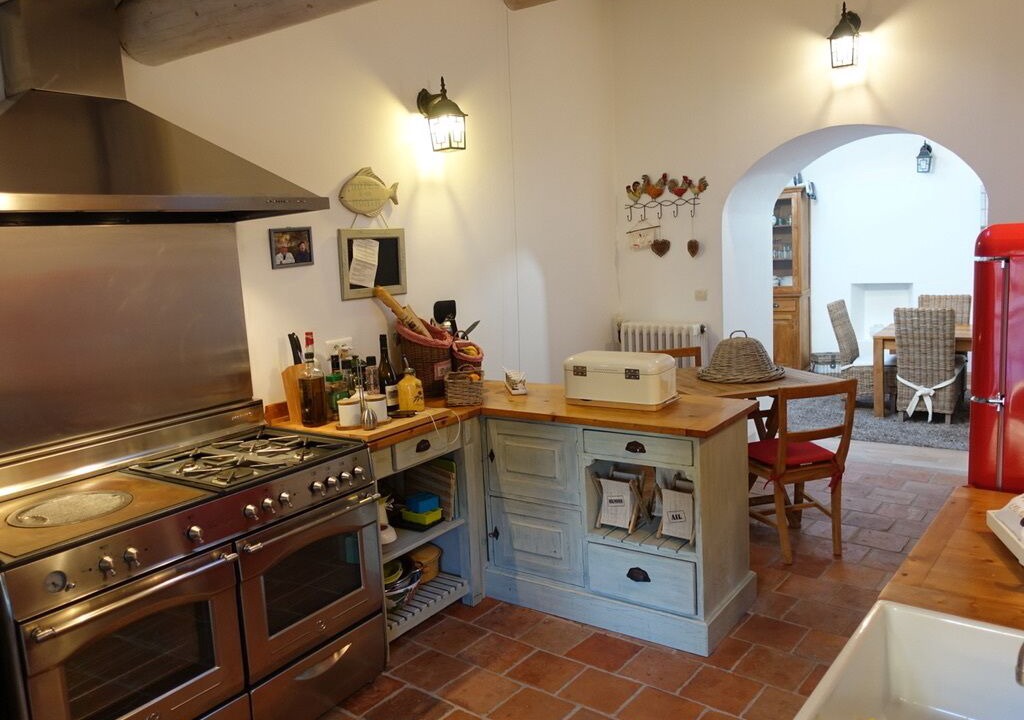 Photo of Kitchen in Cucuron