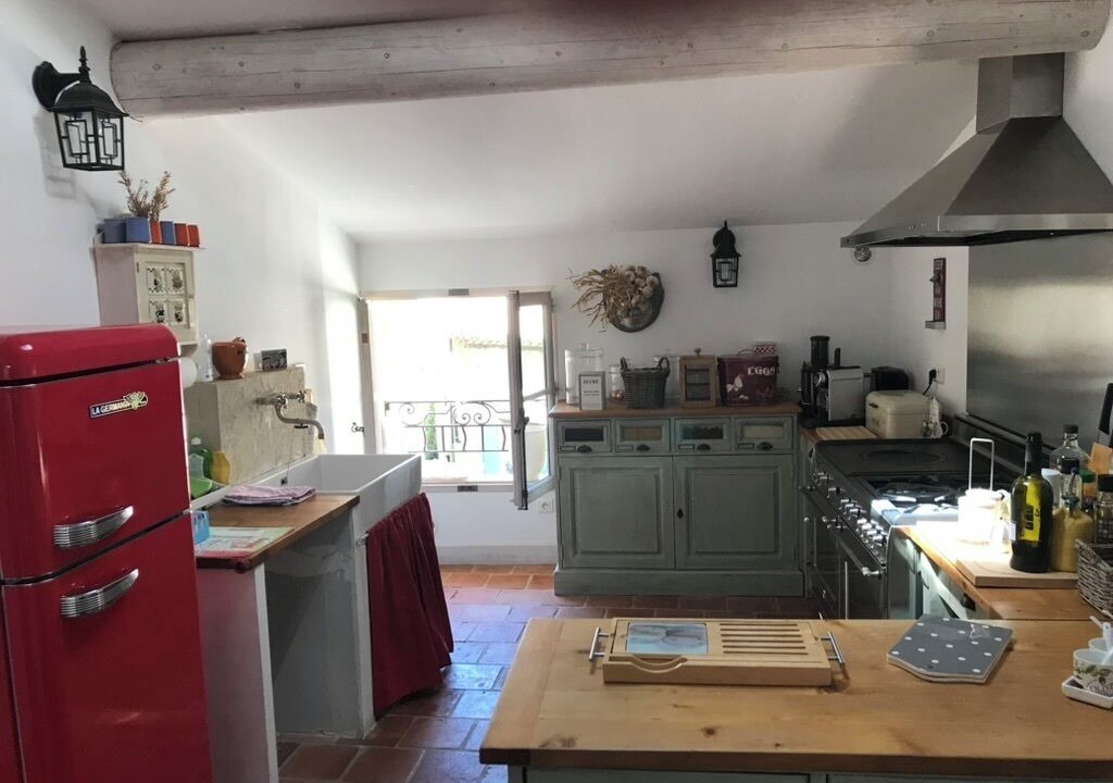 Photo of Kitchen in Cucuron