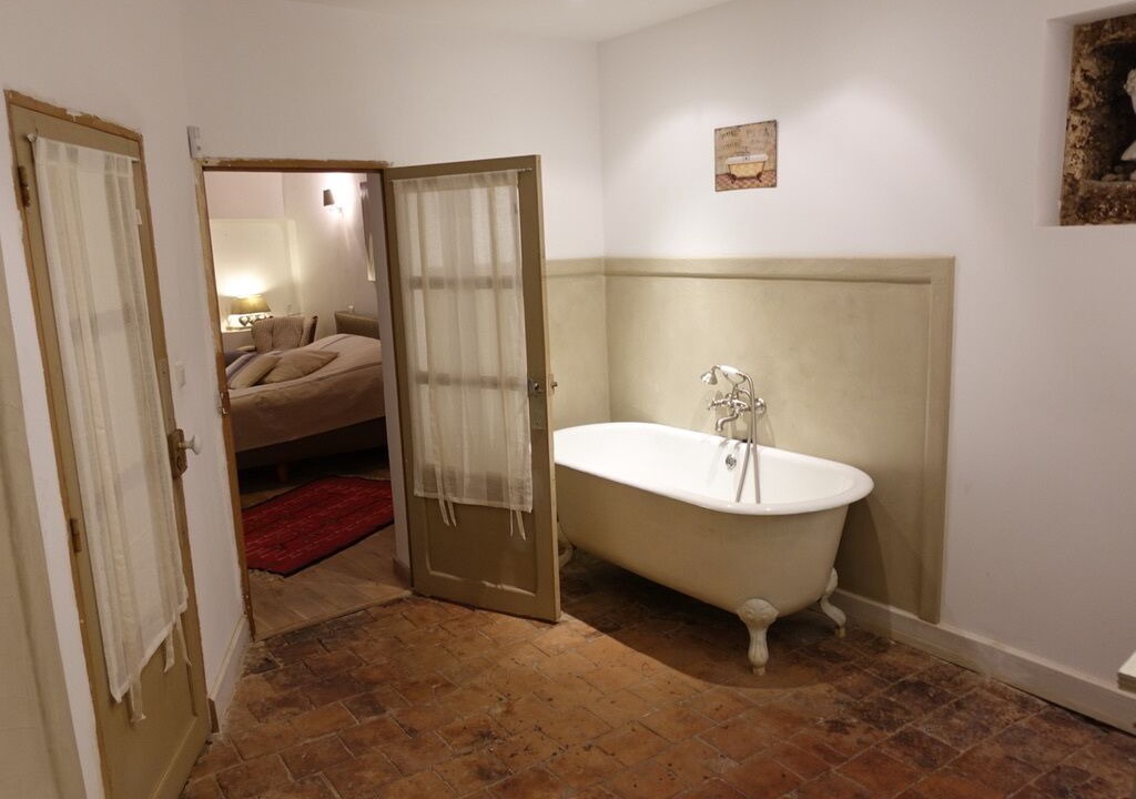 Photo of Bathroom in Cucuron