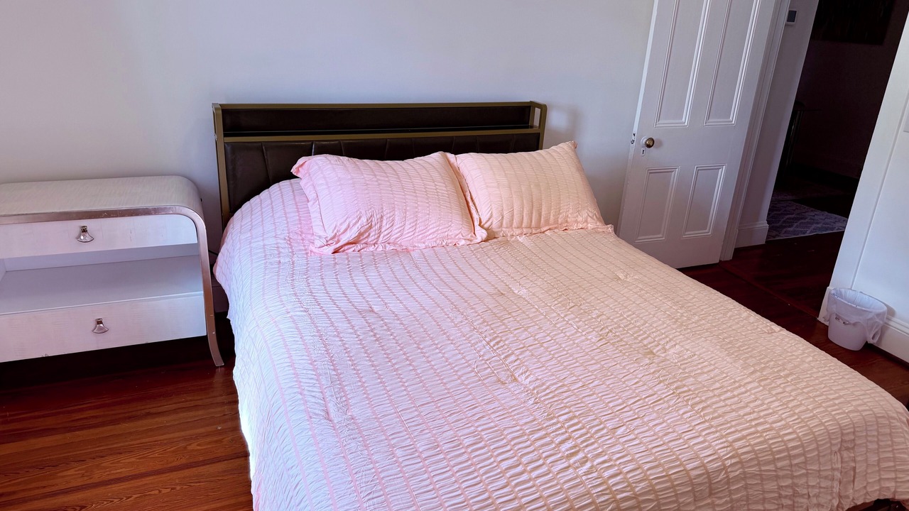 Photo of Bedroom in Belmont