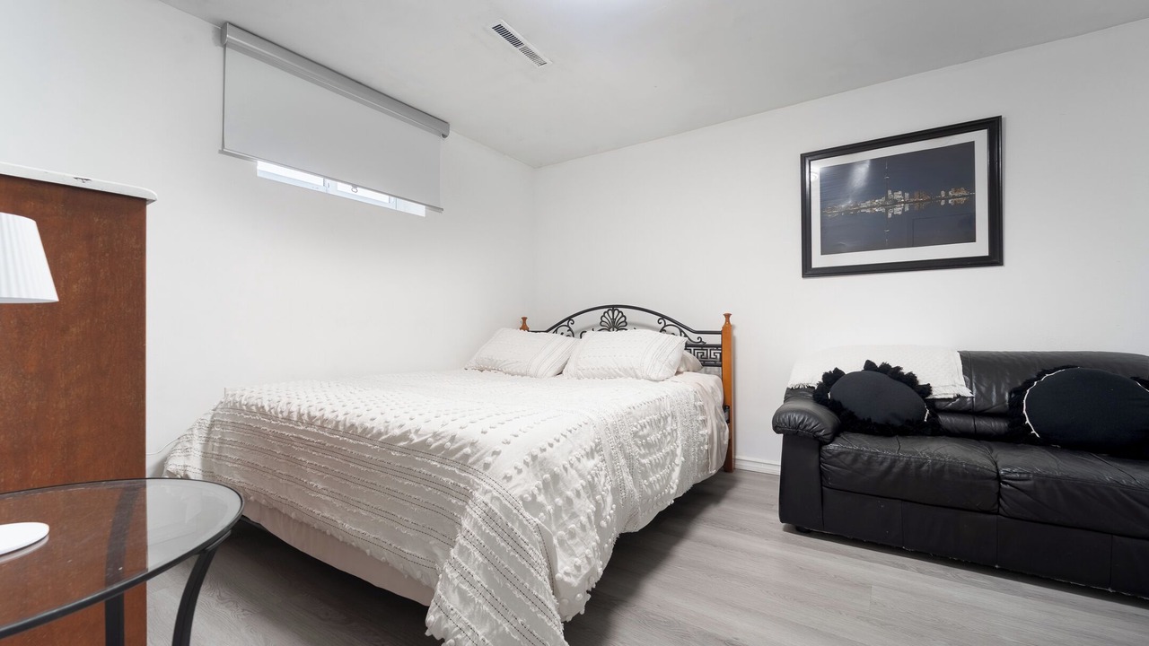Photo of Bedroom in Bendale