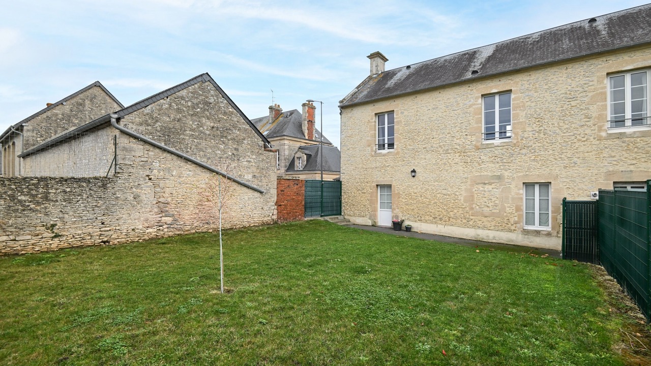 Photo of Outdoor in Ryes