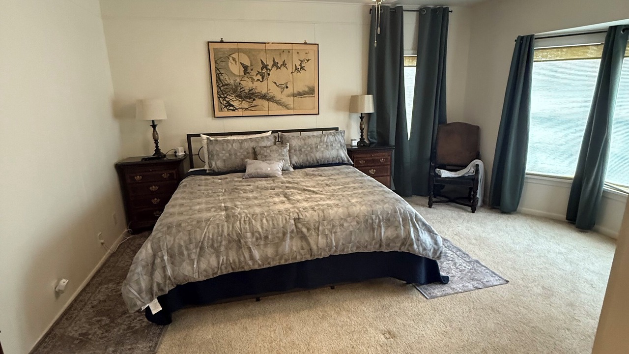 Photo of Bedroom in Sayles Blvd. Area