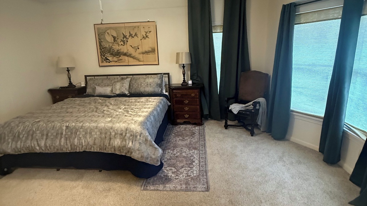 Photo of Bedroom in Sayles Blvd. Area