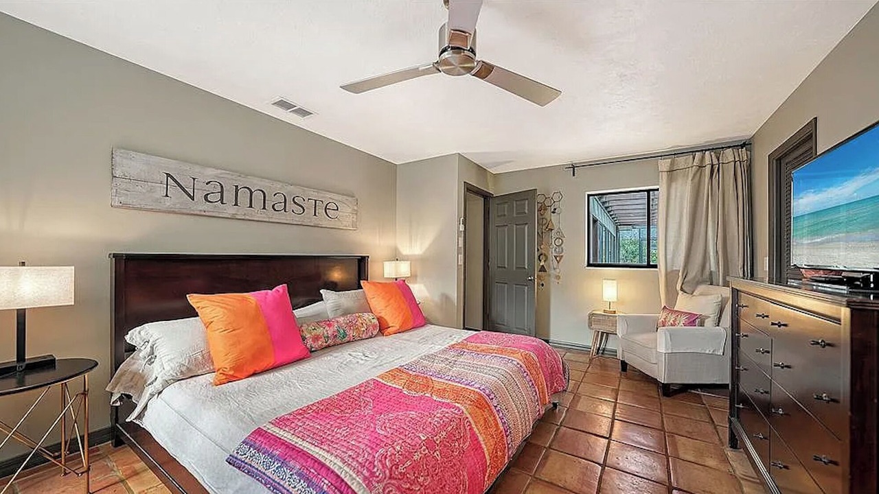 Photo of Bedroom in Indian Beach Sapphire Shores