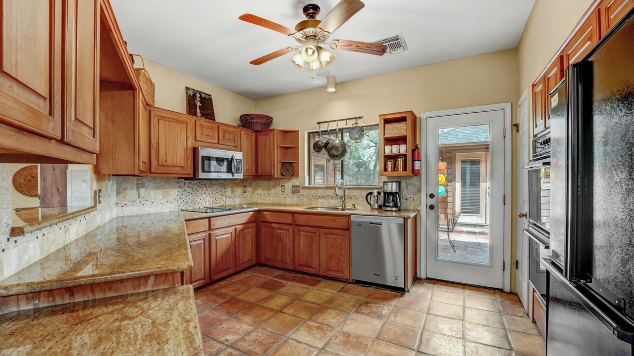 Photo of Kitchen in Driftwood
