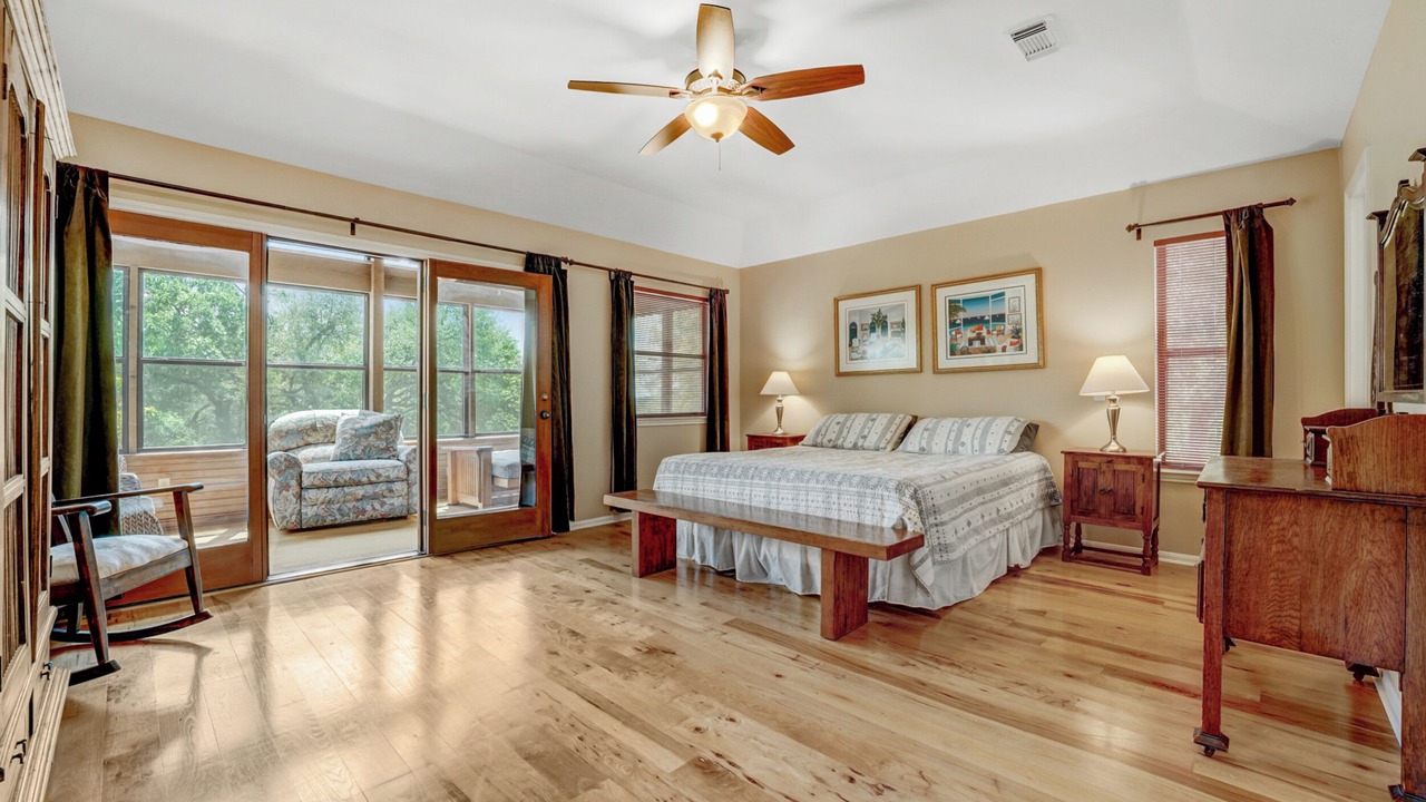 Photo of Bedroom in Driftwood