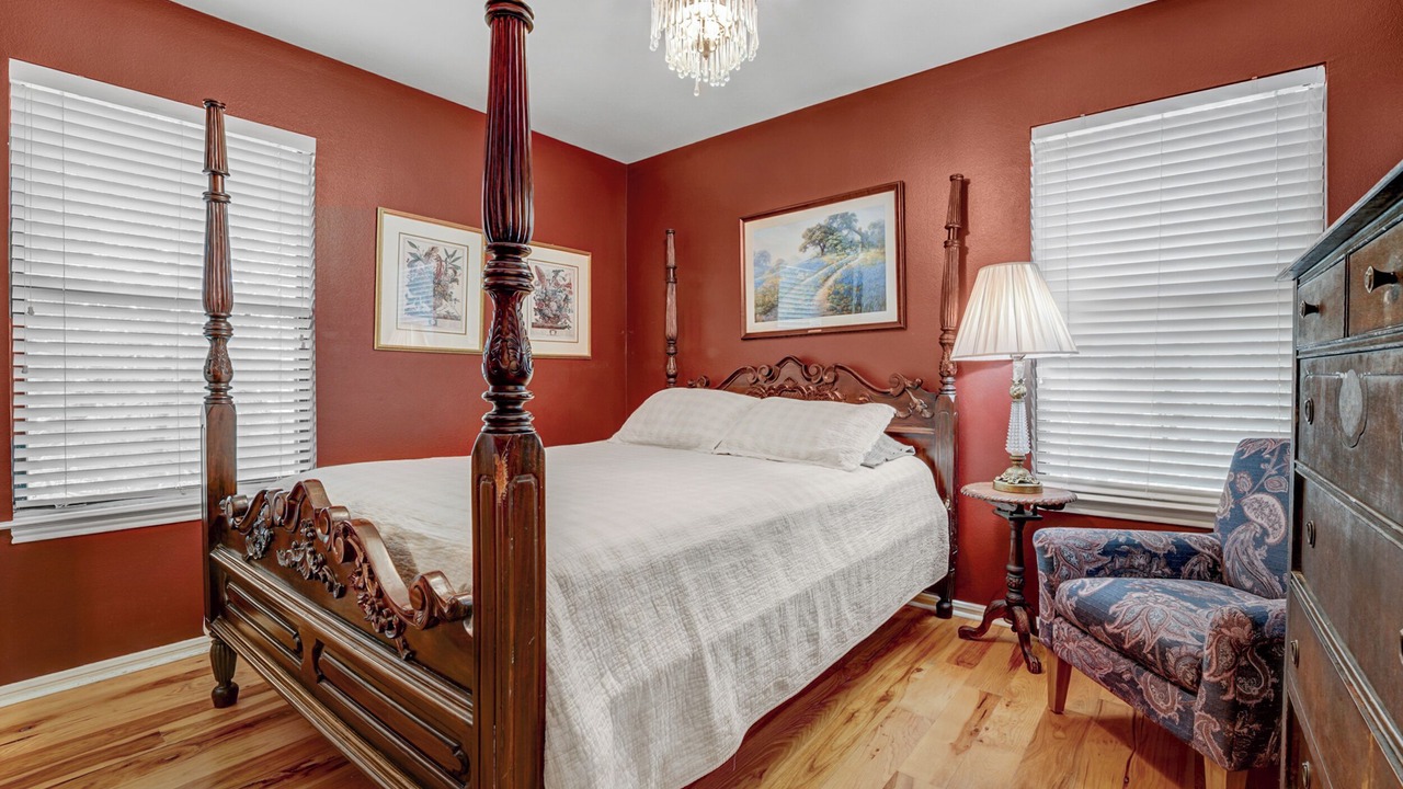 Photo of Bedroom in Driftwood