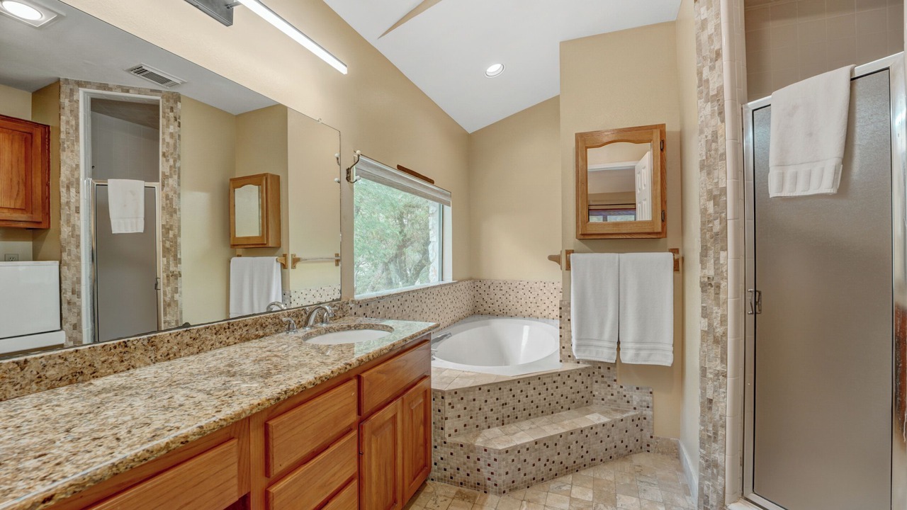 Photo of Bathroom in Driftwood