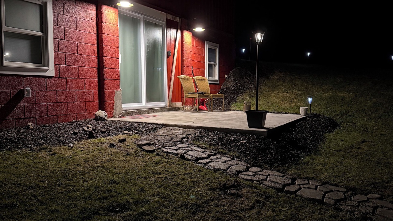 Photo of Patio Balcony in West Eaton