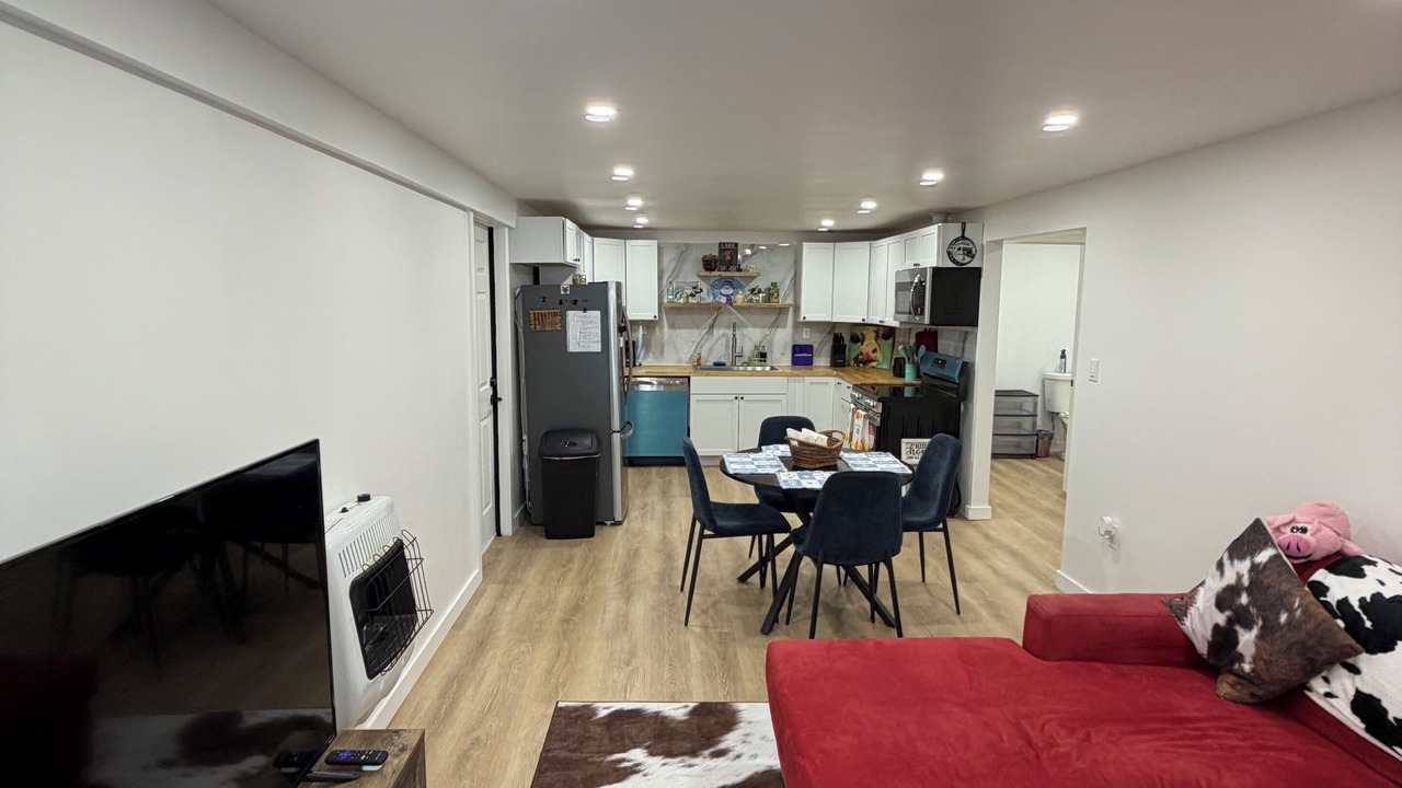 Photo of Livingroom in West Eaton
