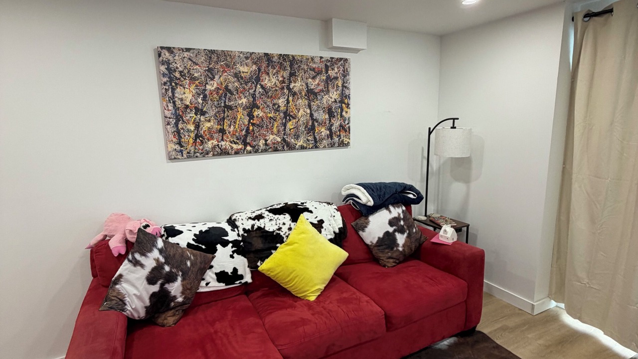 Photo of Livingroom in West Eaton