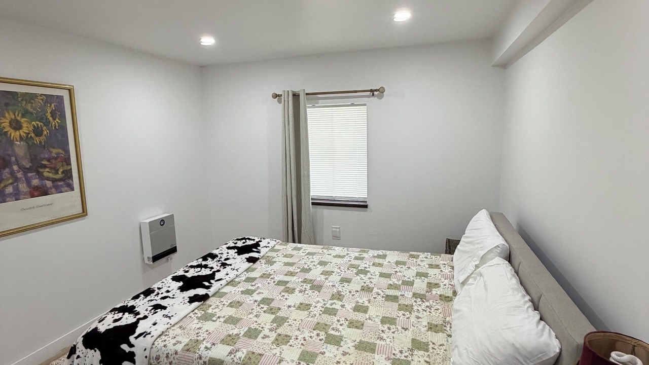 Photo of Bedroom in West Eaton