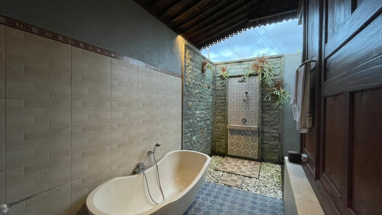 Photo of Bathroom in Sambahan