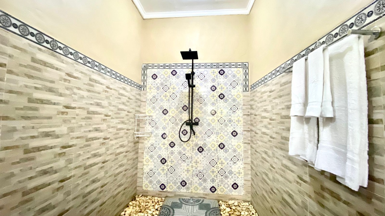 Photo of Bathroom in Sambahan