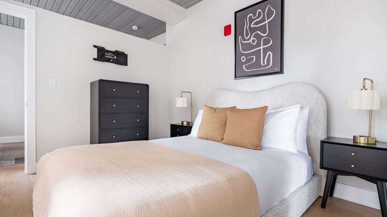 Photo of Bedroom in Downtown Boston