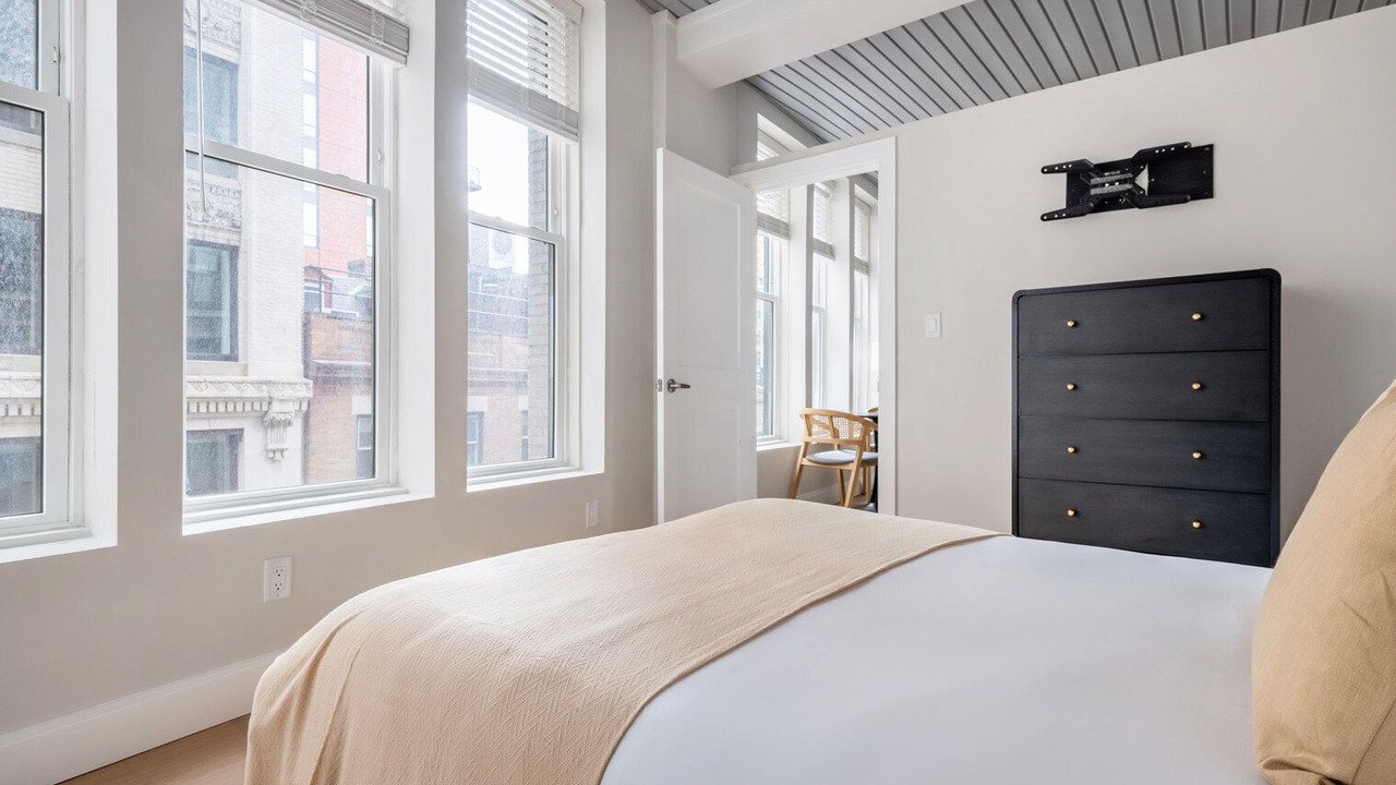 Photo of Bedroom in Downtown Boston