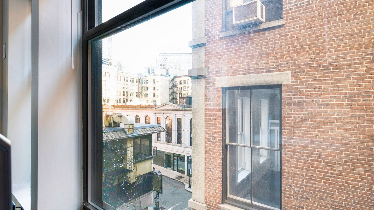 Photo of Others in Downtown Boston