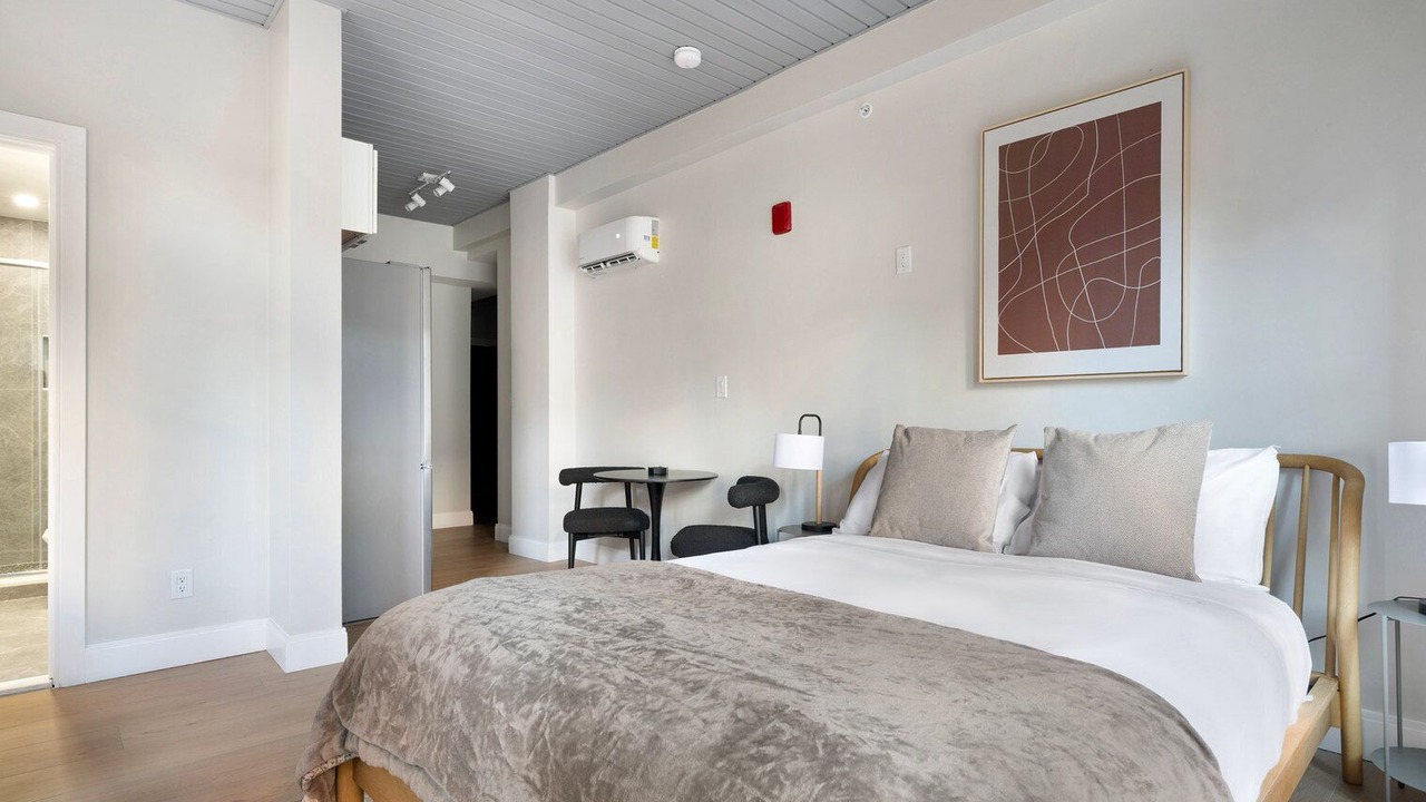 Photo of Bedroom in Downtown Boston