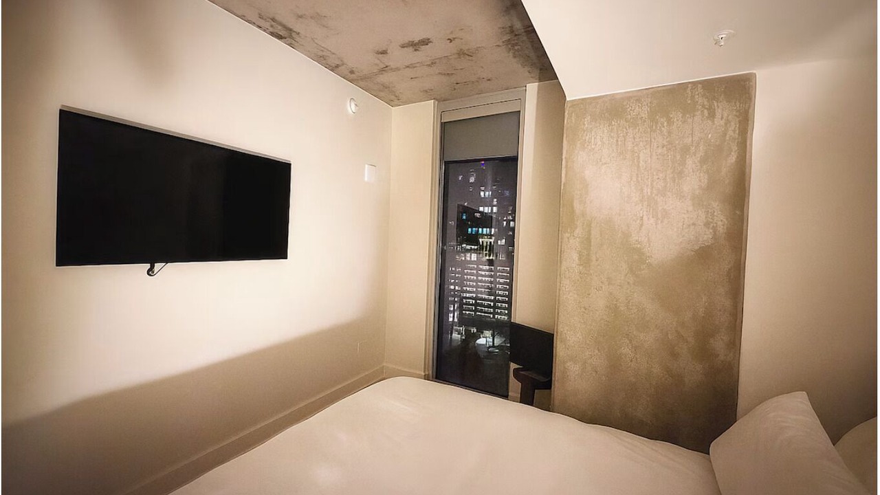 Photo of Bedroom in Rainey Street Historic District