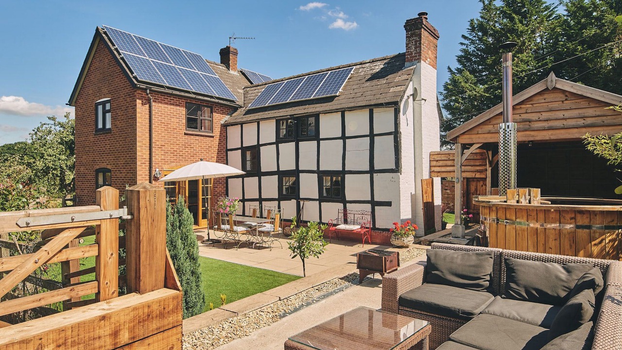 Photo of Others in Pembridge