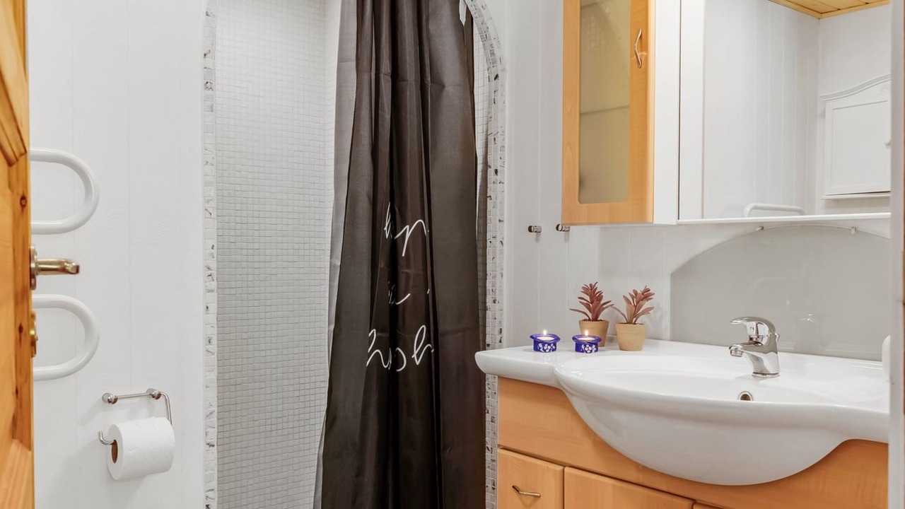 Photo of Bathroom in Aabybro