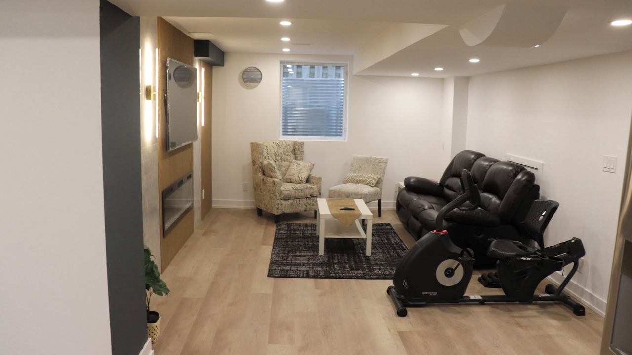 Photo of Livingroom in Richmond Hill