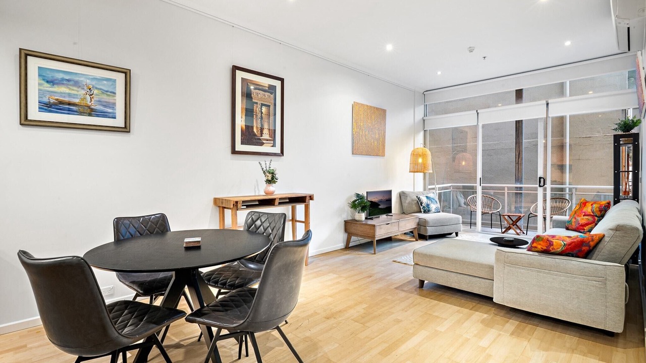 Photo of Livingroom in West Melbourne