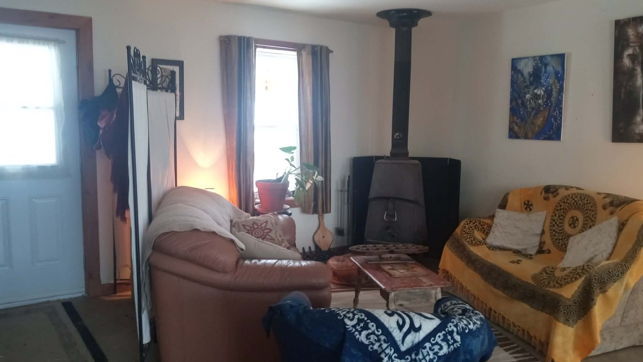 Photo of Livingroom in Hatley