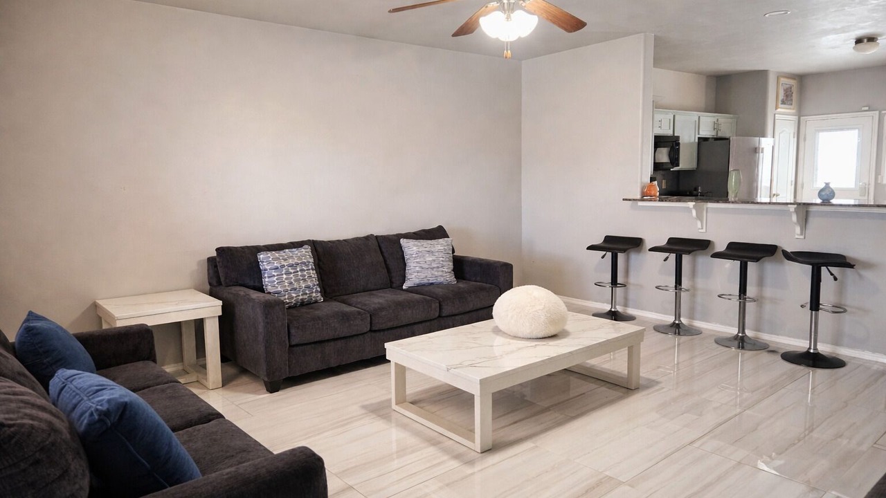 Photo of Livingroom in Moore