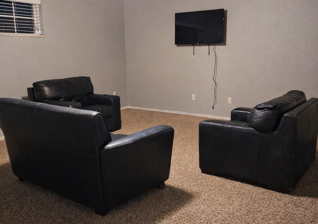 Photo of Livingroom in Moore