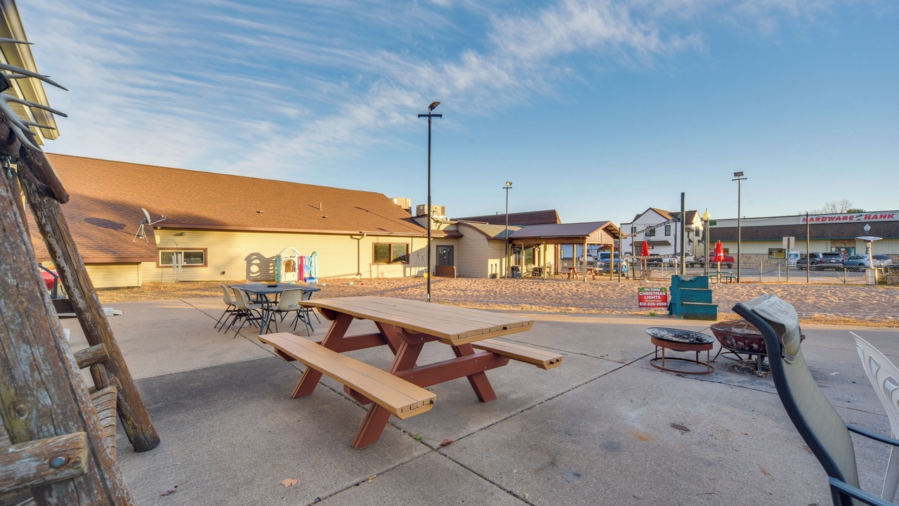 Photo of Outdoor in Siren