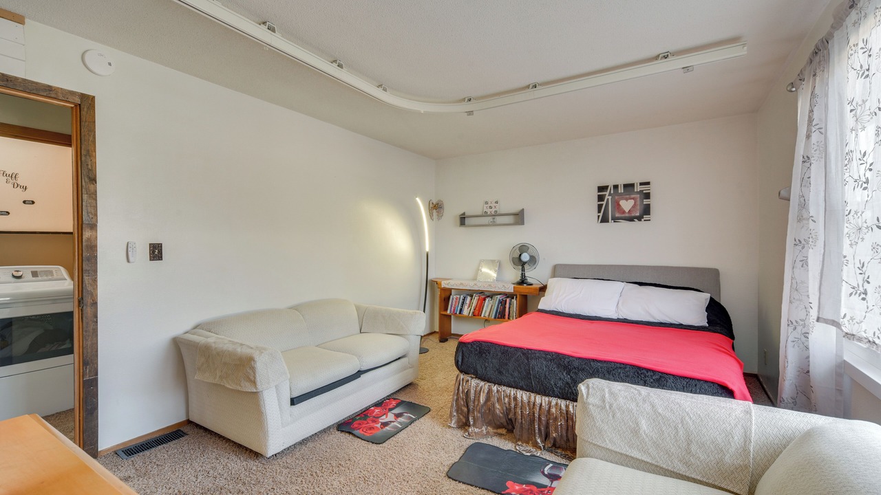 Photo of Bedroom in Siren