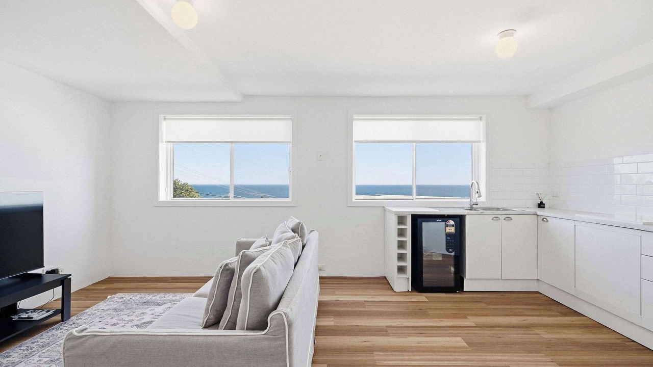 Photo of Livingroom in Forresters Beach