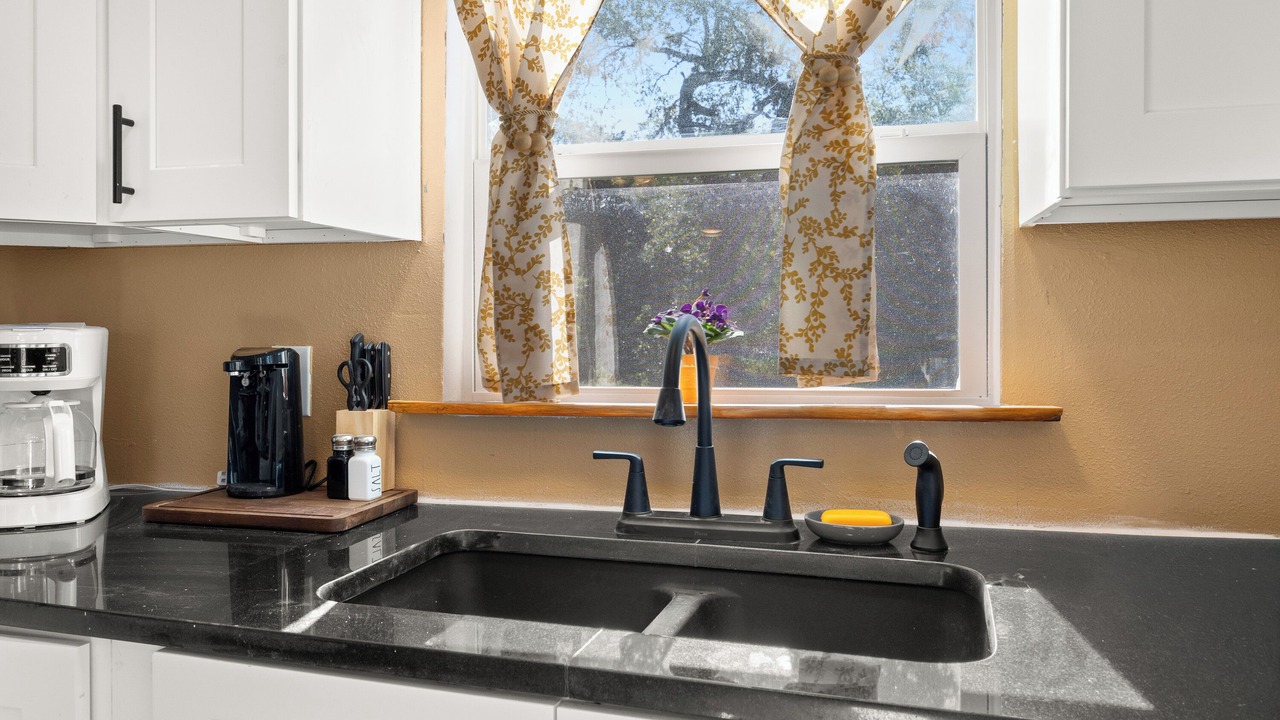Photo of Kitchen in Lakehills