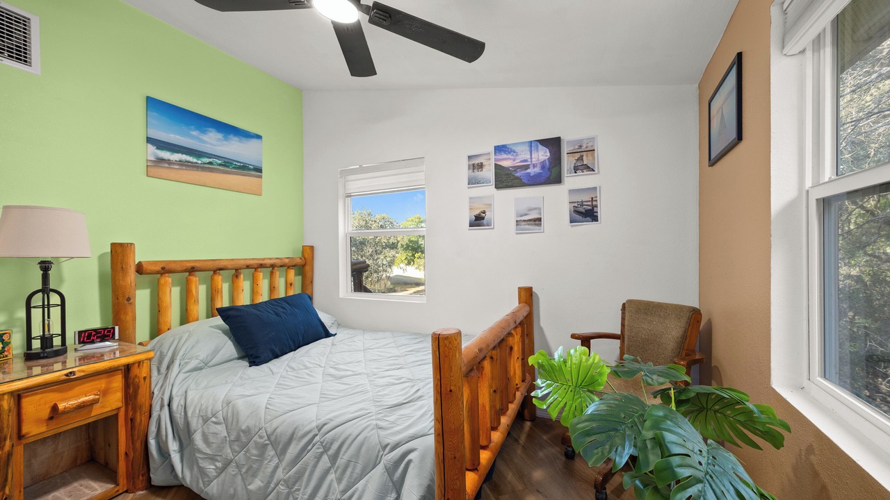 Photo of Bedroom in Lakehills