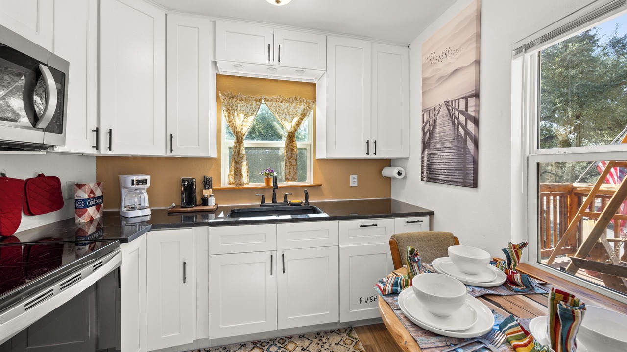 Photo of Kitchen in Lakehills