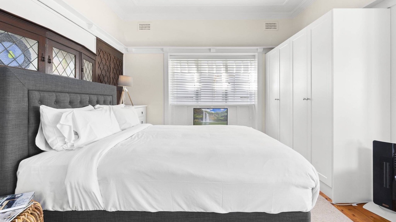 Photo of Others in Fairlight