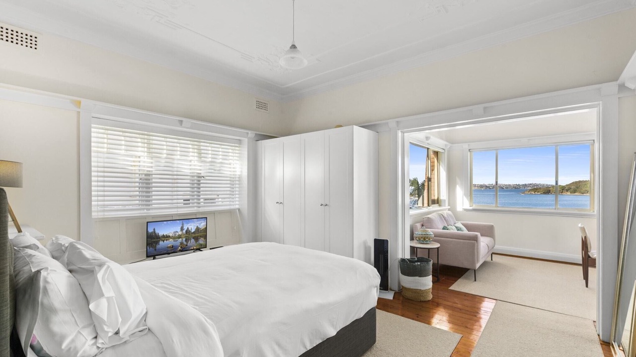 Photo of Others in Fairlight