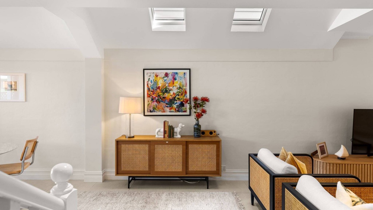 Photo of Livingroom in Cooks Hill