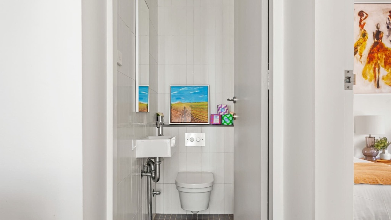 Photo of Bathroom in McMahons Point