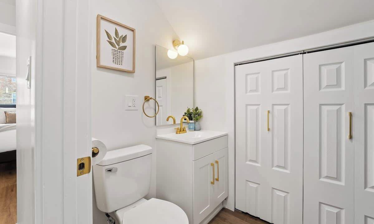 Photo of Bathroom in Oak Park