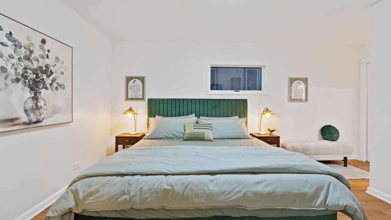 Photo of Bedroom in Elmhurst