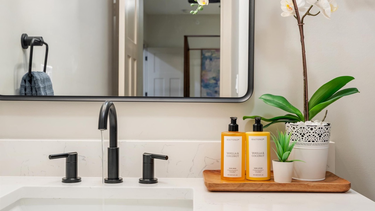 Photo of Bathroom in Oak Park