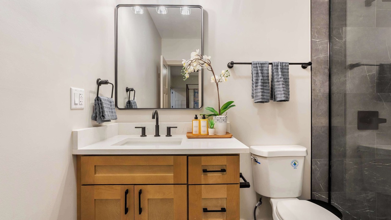 Photo of Bathroom in Oak Park